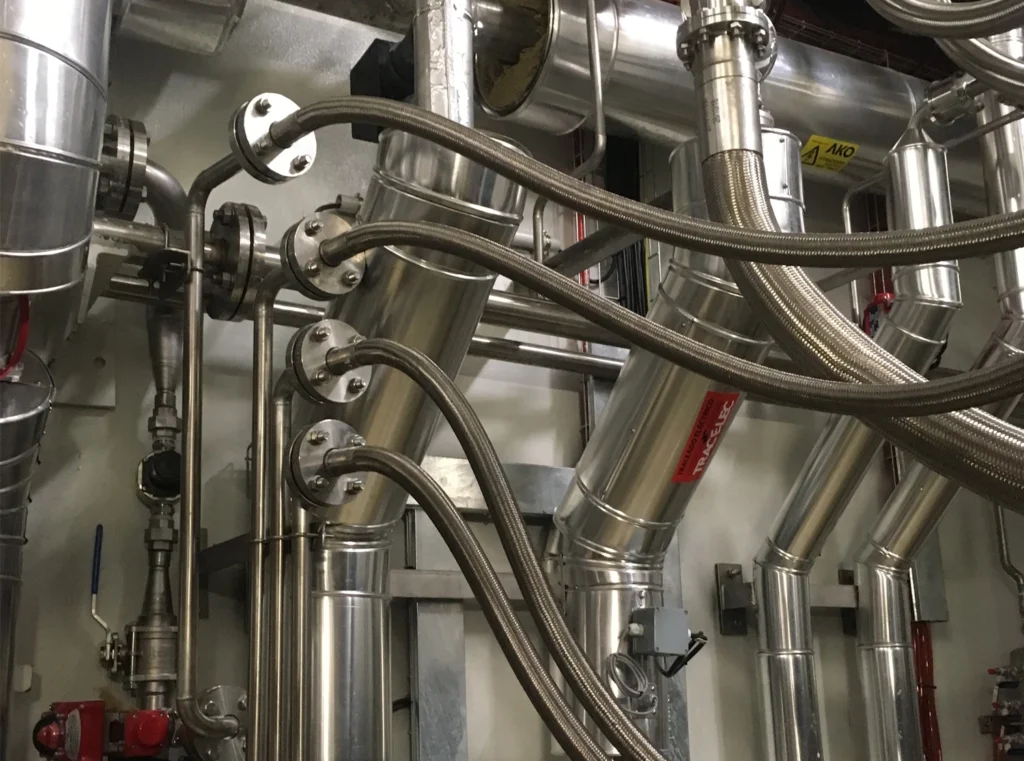 Instalación de una centrifuga en una industria del sector alimentario